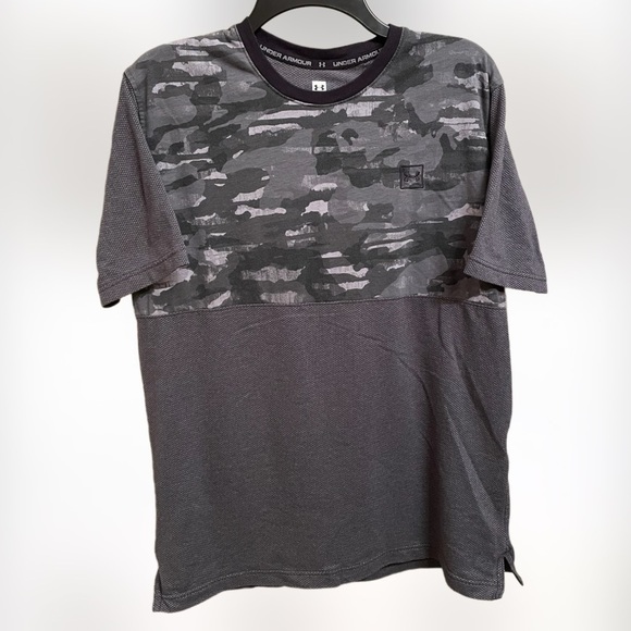 Under Armour Other - Under Armor Mens Camo Tee
